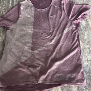 Nike running short sleeve women’s size L